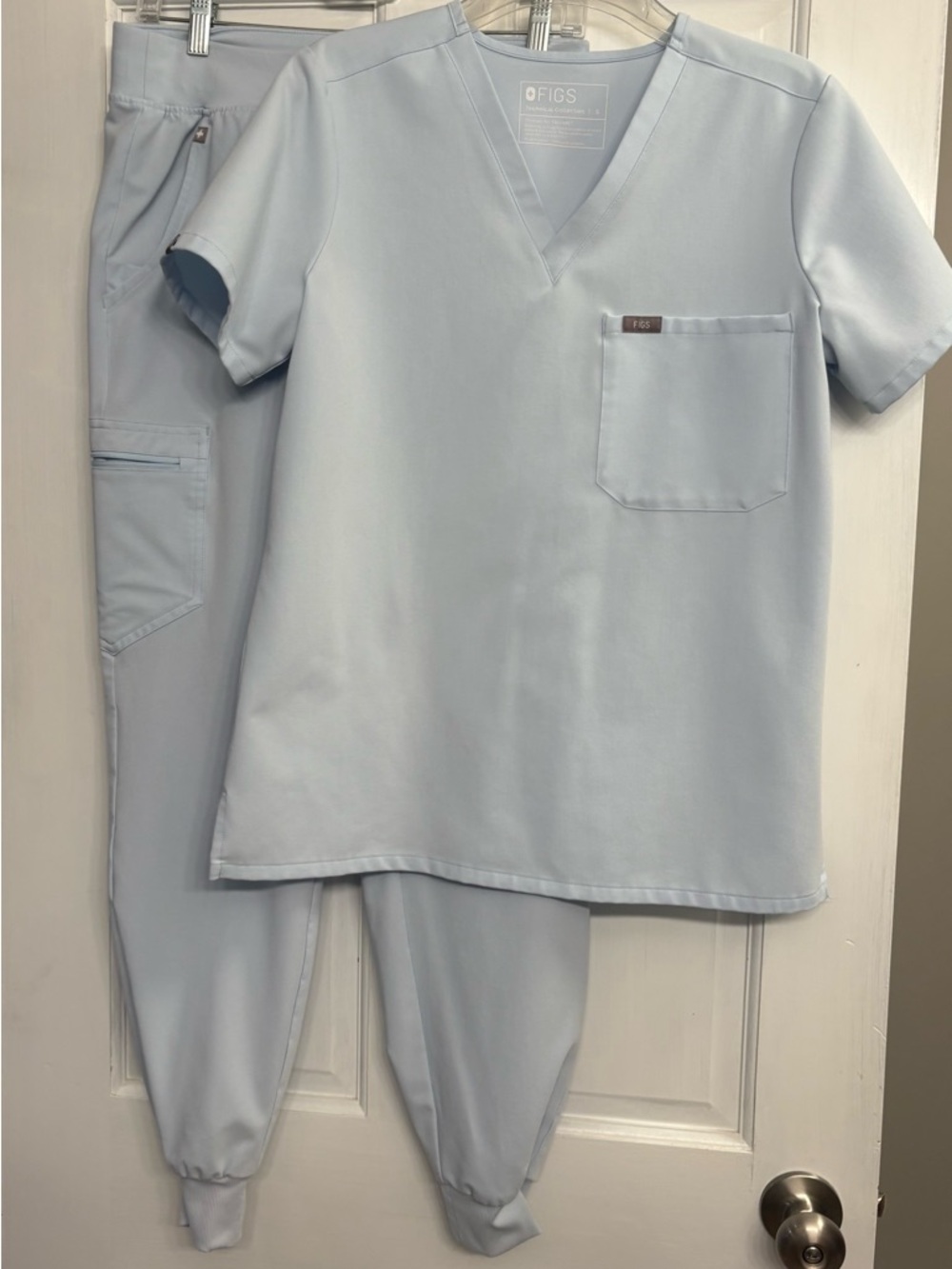 Figs Light Blue Scrub set
